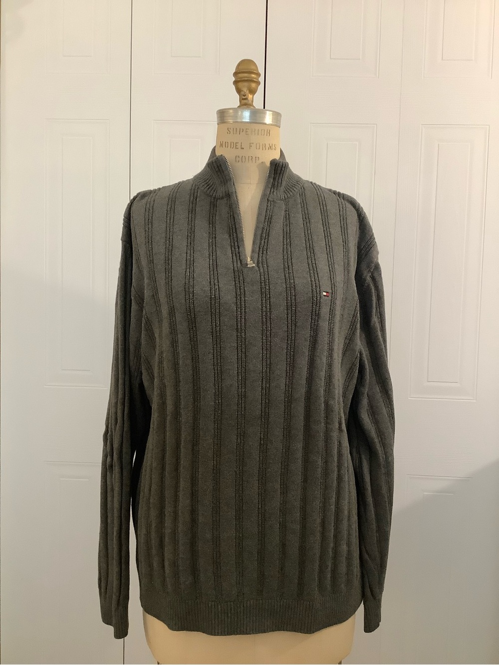 Tommy Hilfiger Men's Dark Gray Ribbed Half-Zip Sweater
